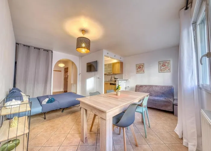 Le Nuage De La Gare - Private Parking Lägenhet *